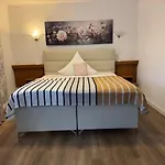 Garni Schick Отель