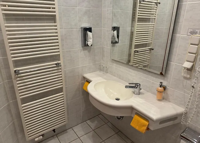 Garni Schick Hotel 3*