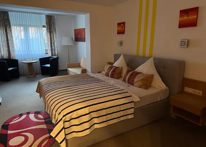 Garni Schick Hotel 3*